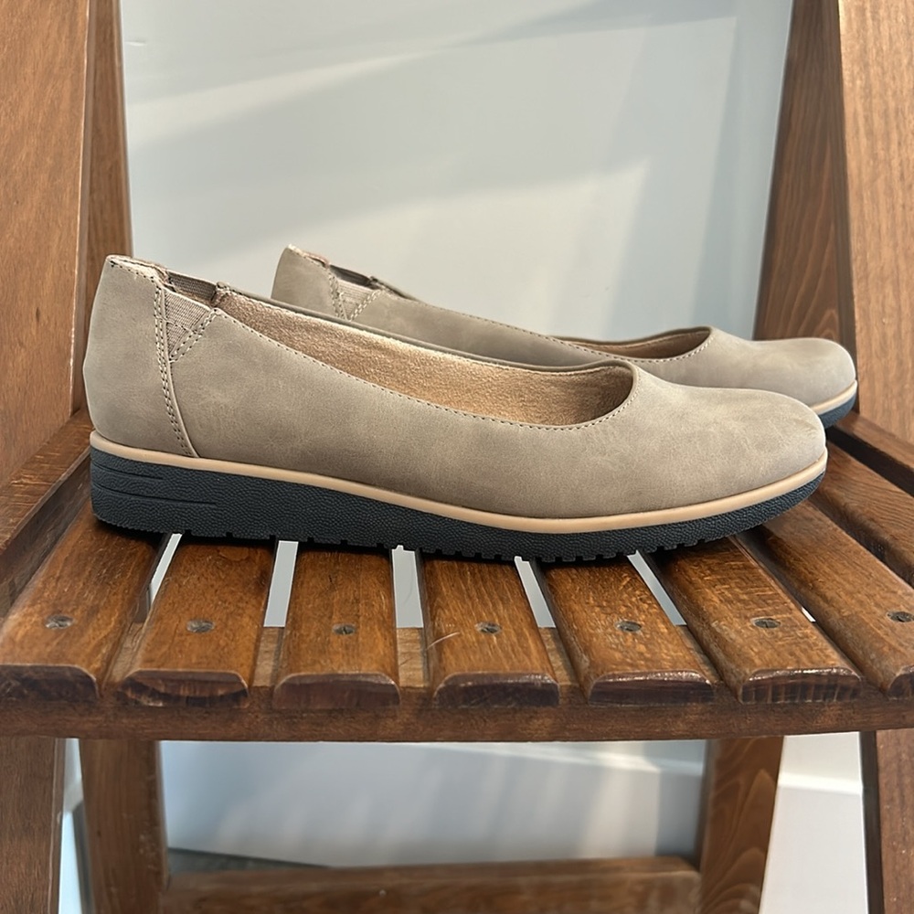 NATURALIZER SOUL IDEA BALLET FLAT size 7 in mushroom colour - Picture 6 of 8